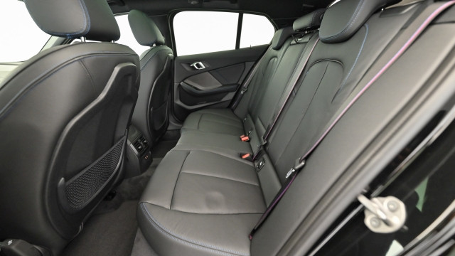 Bild 8: BMW 120d xDrive 5-Türer F40