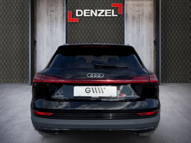 Bild 10: Audi E Tron Elektro Allrad