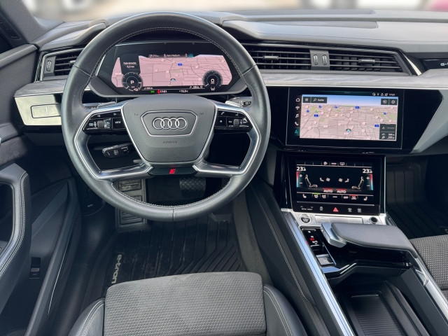 Bild 6: Audi E Tron Elektro Allrad
