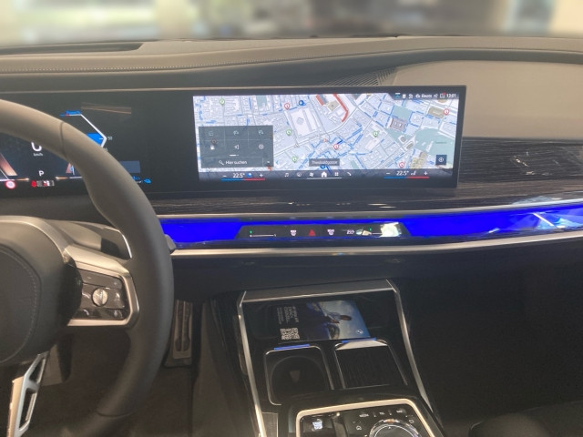 Bild 10: BMW 750e xDrive Limousine G70 XB1