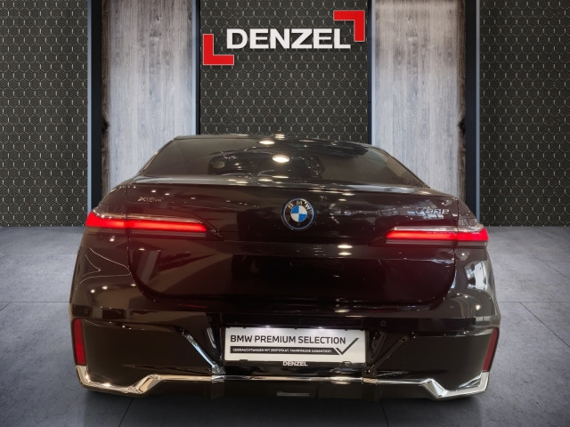 Bild 4: BMW 750e xDrive Limousine G70 XB1