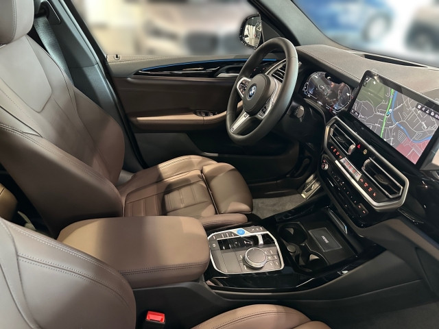 Bild 8: BMW iX3 G08 HA0