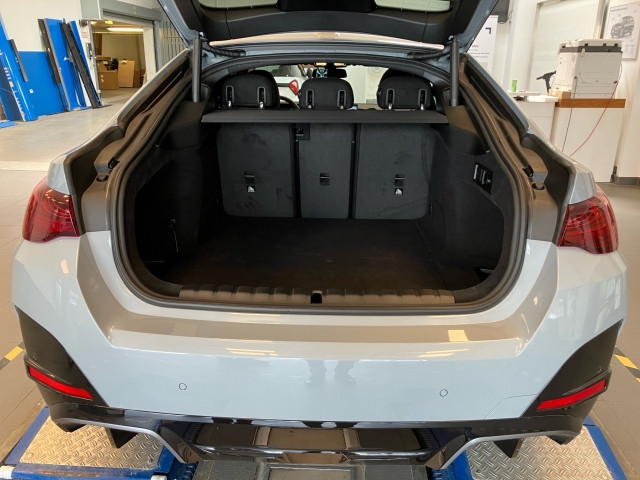 Bild 8: BMW i4 xDrive40 Gran Coupé G26 XE2
