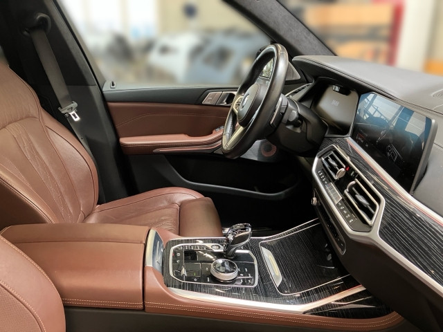 Bild 5: BMW X7 xDrive40d G07 B57