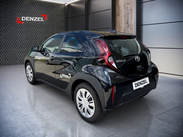 Bild 2: Toyota AYGO X 1,0 l Play