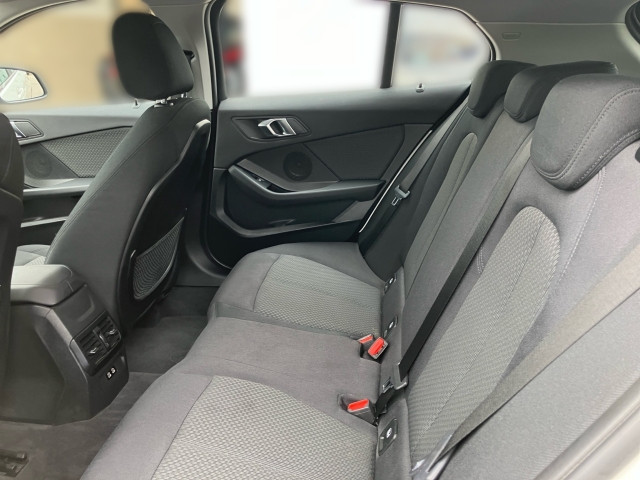 Bild 9: BMW 118d 5-Türer F40 B47