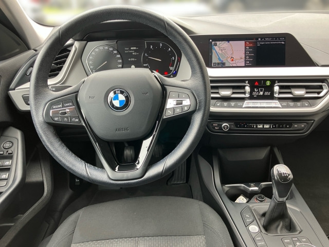 Bild 6: BMW 118d 5-Türer F40 B47