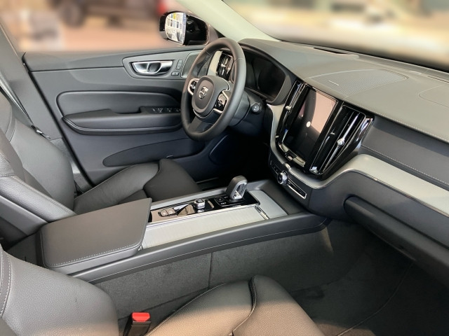 Bild 9: VOLVO PKW XC60 Ultra, T6 Plug-in Hybrid, Elektrisch/Benzin, Dark