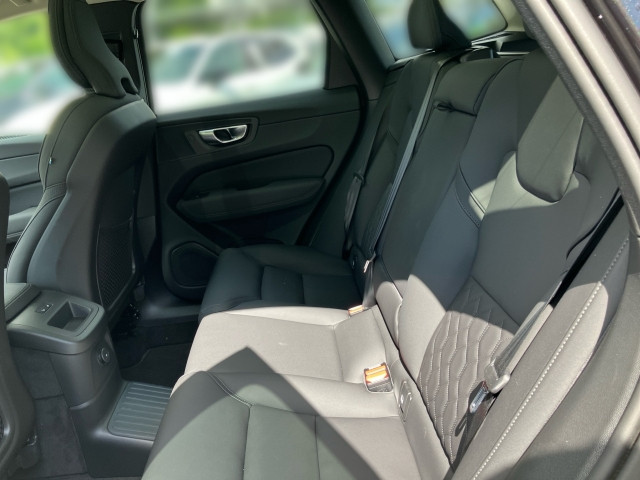 Bild 8: VOLVO PKW XC60 T6 AWD Plug-In Ultra Dark