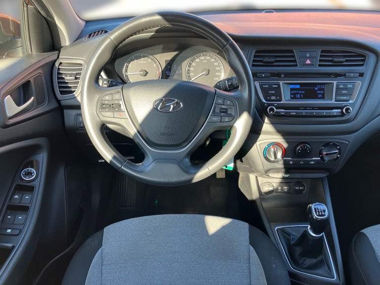 Bild 6: Hyundai i20 1,25 Go