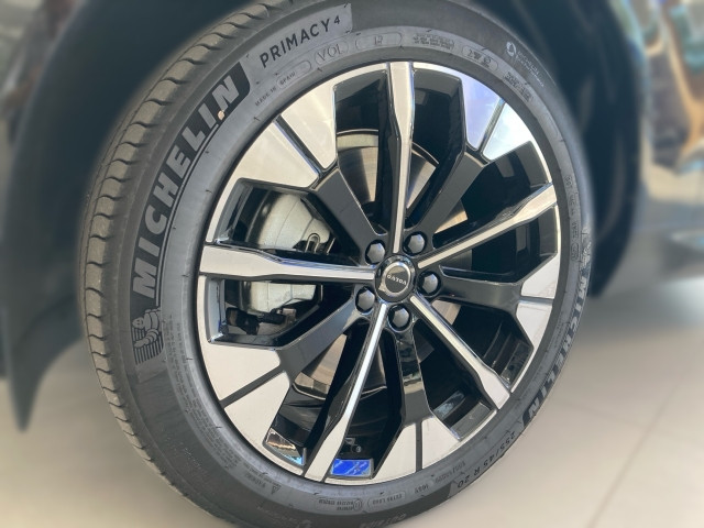 Bild 3: VOLVO PKW XC60 Ultra, T6 AWD Plug-in Hybrid, Elektrisch/Benzin, Dark
