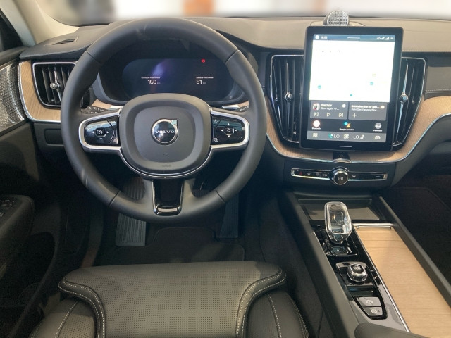 Bild 4: VOLVO PKW XC60 Ultra, T6 AWD Plug-in Hybrid, Elektrisch/Benzin, Dark