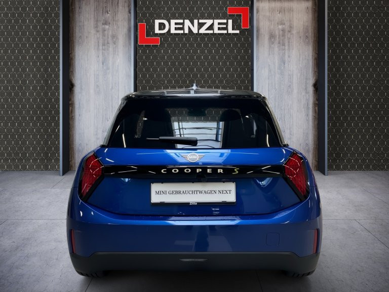 Bild 10: Mini Cooper SE J01
