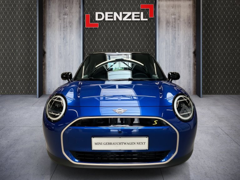 Bild 12: Mini Cooper SE J01