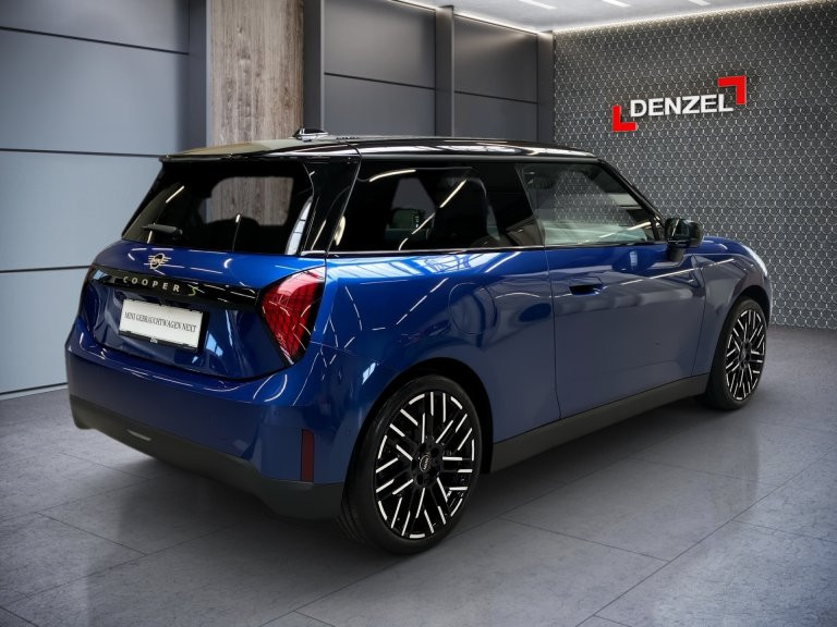 Bild 3: Mini Cooper SE J01