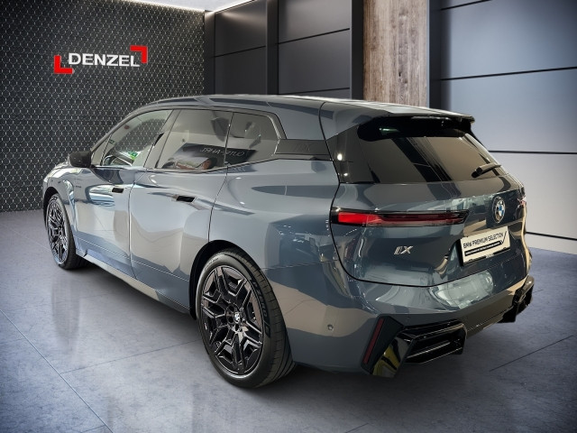 Bild 3: BMW PKW i-Serie iX xDrive60