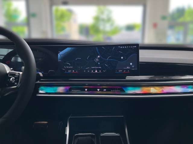 Bild 11: BMW 750e xDrive Limousine G70 XB1