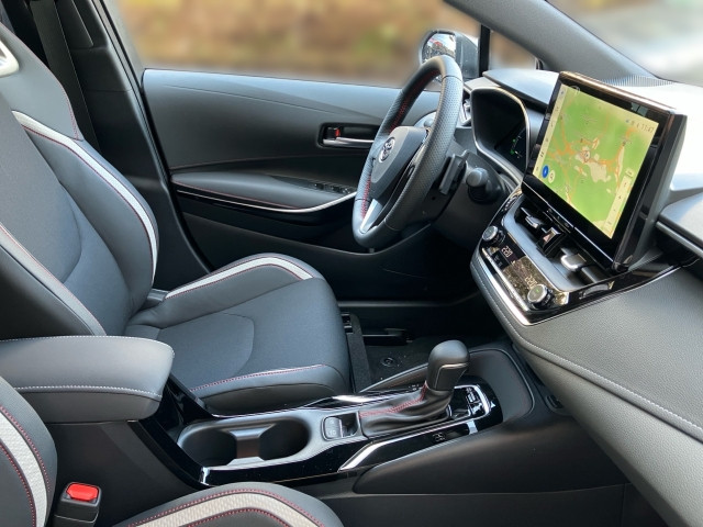 Bild 5: Toyota Corolla 2,0l Hybrid TS GR-SPORT