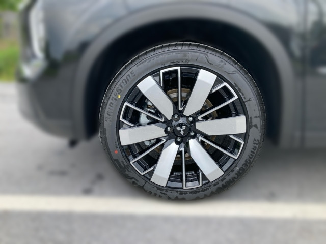 Bild 4: Mitsubishi Outlander PHEV 2,4 4WD Intense AT 25