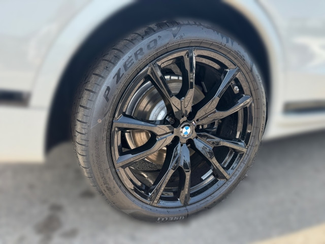 Bild 4: BMW X7 xDrive40d G07 B57