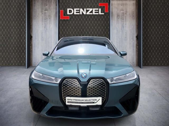 Bild 12: BMW PKW i-Serie iX xDrive50 105kWh