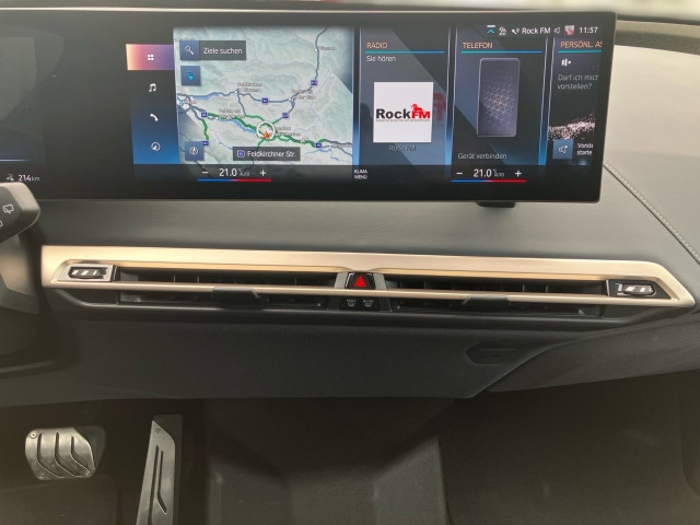 Bild 7: BMW PKW i-Serie iX xDrive50 105kWh