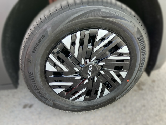 Bild 4: Fiat 600 Hybrid 100