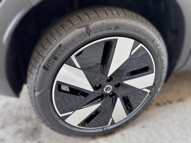 Bild 4: VOLVO PKW EC40 Plus, Single Motor Extended Range, Vollelektrisch