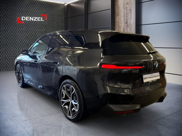 Bild 10: BMW PKW i-Serie iX xDrive40 I20 XE2