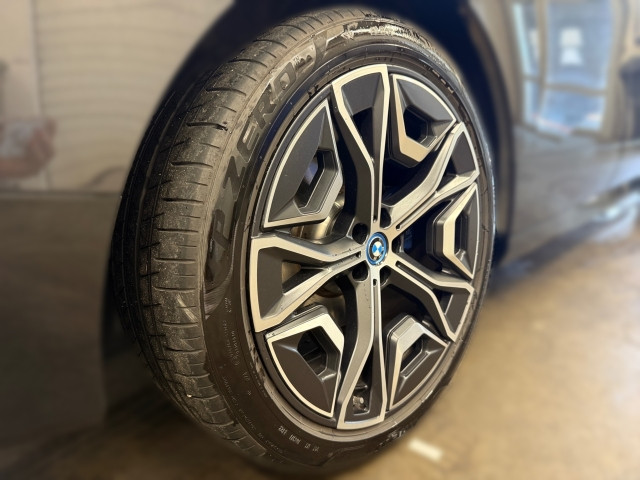 Bild 4: BMW PKW i-Serie iX xDrive40 I20 XE2