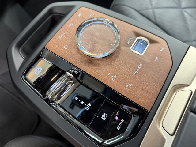 Bild 8: BMW PKW i-Serie iX xDrive40 I20 XE2