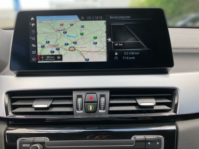 Bild 10: BMW X2 sDrive 18d Aut.