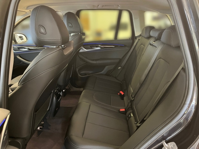 Bild 8: BMW X3 xDrive 20d 48V Au
