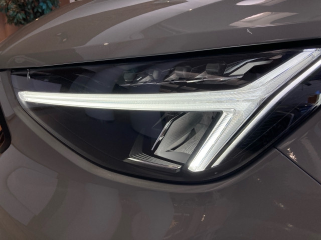 Bild 8: VOLVO PKW XC40 Plus, B3 Mild Hybrid, Benzin, Dark
