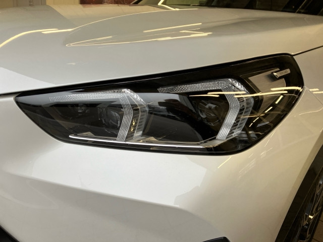 Bild 11: BMW iX1 xDrive30 U11