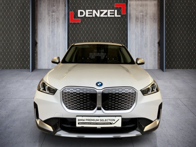 Bild 12: BMW iX1 xDrive30 U11