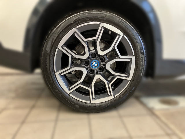 Bild 4: BMW iX1 xDrive30 U11