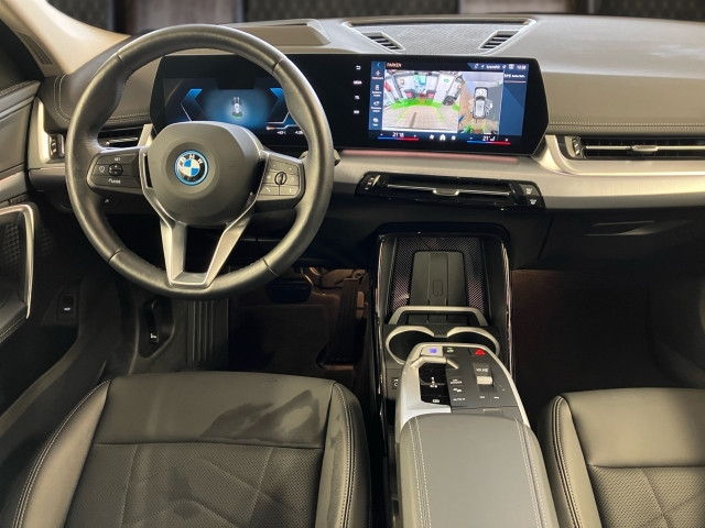 Bild 6: BMW iX1 xDrive30 U11