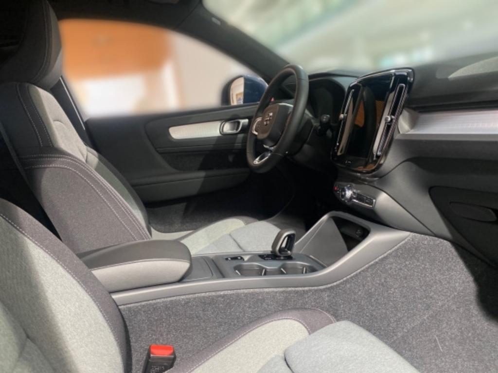 Bild 6: VOLVO PKW XC40 B4 MHEV Core