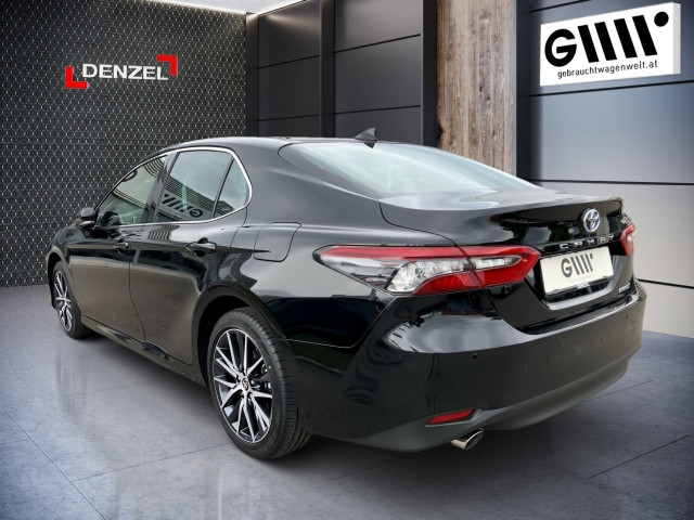 Bild 2: Toyota Camry