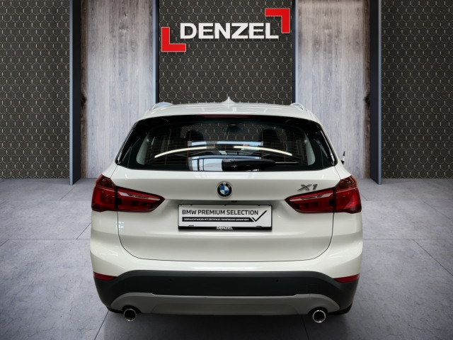 Bild 10: BMW PKW i-Serie iX xDrive40 I20 XE2
