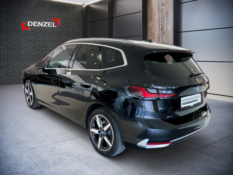Bild 2: BMW 225e xDrive Active Tourer U06 XB2