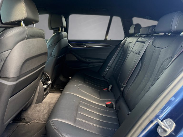 Bild 14: BMW 540i 48 V Touring xD