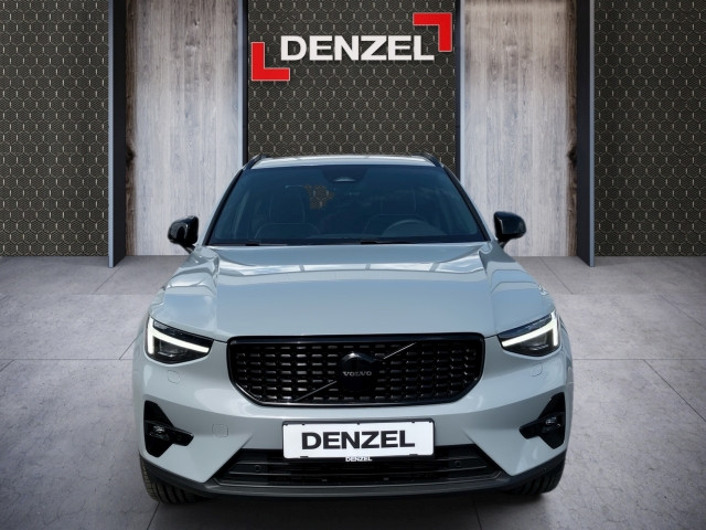 Bild 5: VOLVO PKW XC40 Black Edition Plus, B3 Mild Hybrid, Benzin