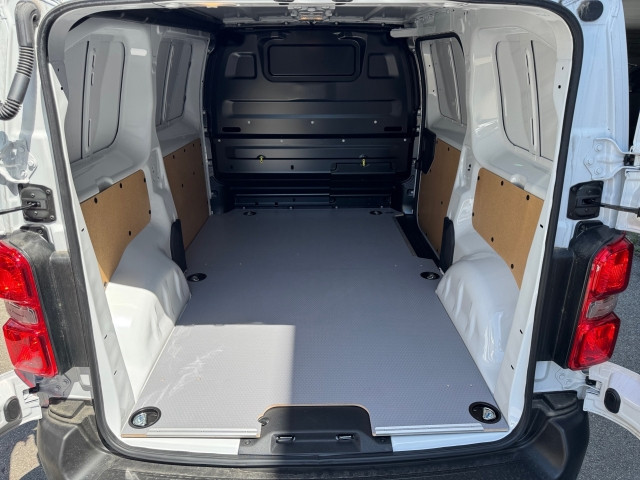 Bild 9: Toyota Proace 75 kWh Kastenwagen ProWork Medium