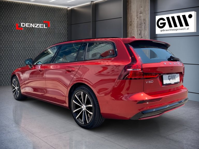 Bild 2: VOLVO PKW V60 T6 AWD PHEV Ultra Dark Aut.