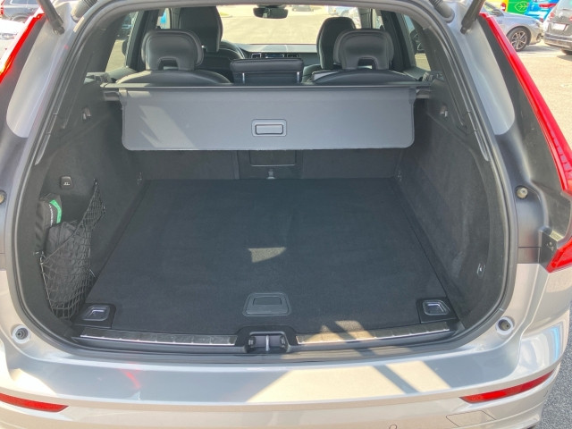 Bild 9: VOLVO PKW XC60 B4 Plus Dark AWD Geartronic