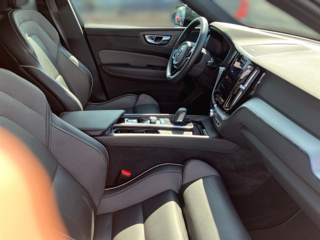 Bild 11: VOLVO PKW XC60 B4 Plus Dark AWD Geartronic
