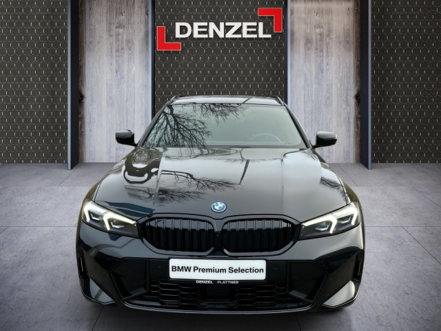 Bild 2: BMW 330e xDrive Touring G21