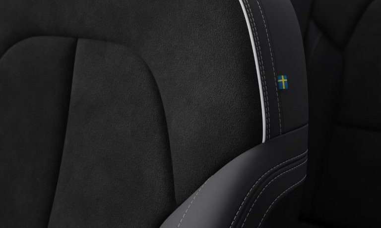 Bild 6: VOLVO PKW XC40 Plus, B3 Mild Hybrid, Benzin, Dark